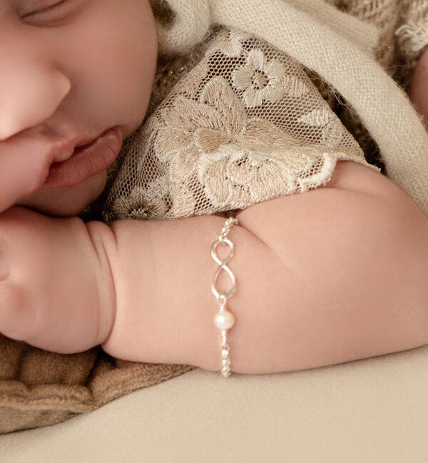 KAYA sieraden Eerste armbandje baby 'Parel'